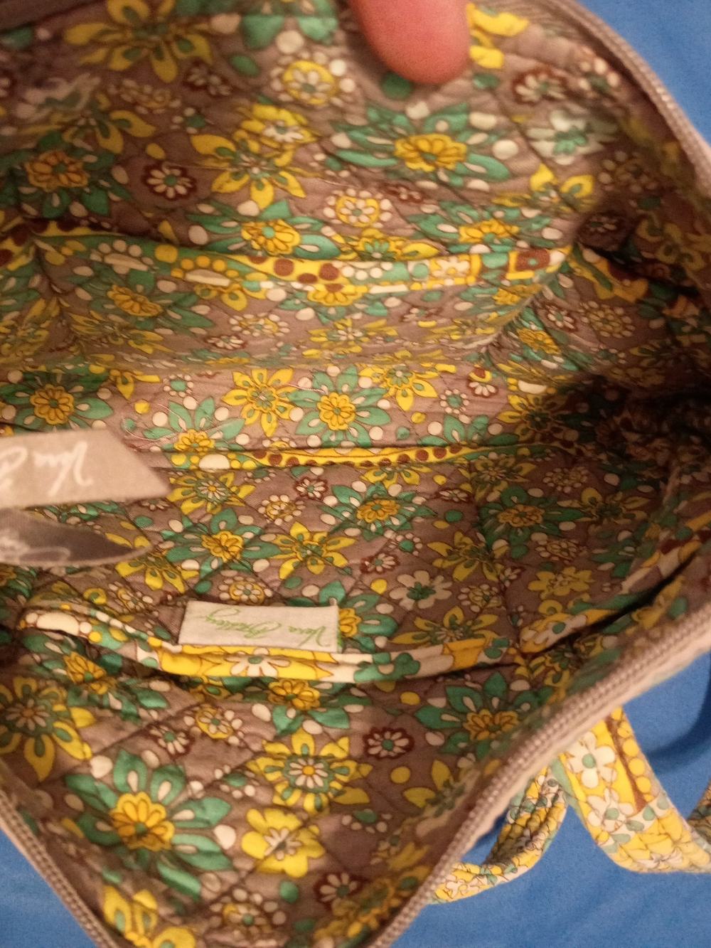 Vera Bradley Yellow Paisley Quilted Shoulder Bag with Aqua Accents - Picture 4 of 4